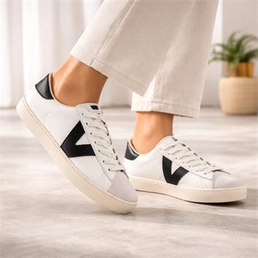 Victoria Berlin V Laced Two Tone Trainer - Black